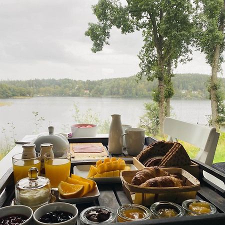 เอวิกา บูทิก โฮเต็ล Hotel Eskilsby ภายนอก รูปภาพ